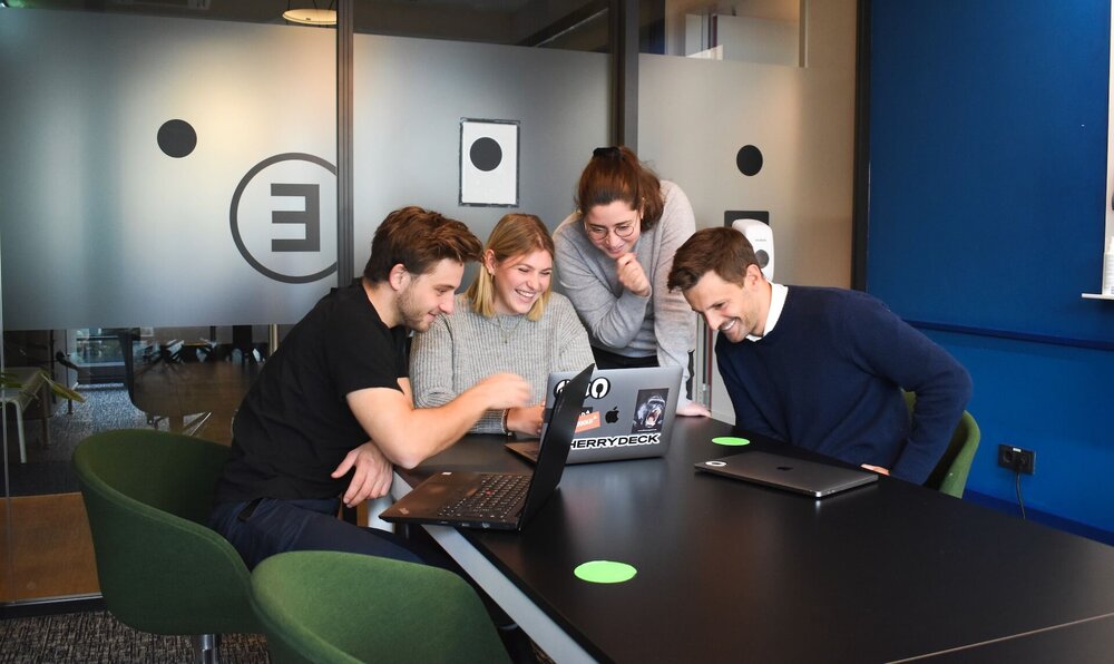 La cantidad de profesionales TIC en España ha experimentado un incremento del 19,8% desde el año 2020, alcanzando una cifra superior a los 650.000 imagen 1