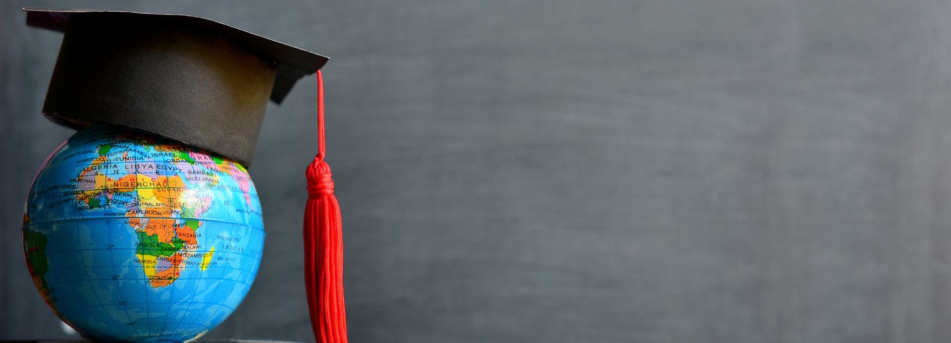 Santander anuncia la apertura de 700 becas con el propósito de brindar respaldo financiero a estudiantes universitarios imagen 1