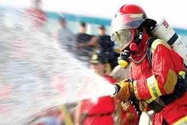 Técnico de Equipamiento y Salvamento Bombero  foto 1