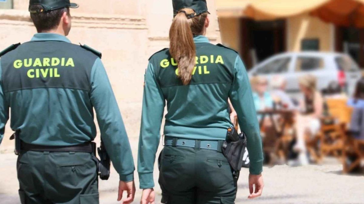 OPOSICIONES GUARDIA CIVIL ESCALA CABOS Y GUARDIAS