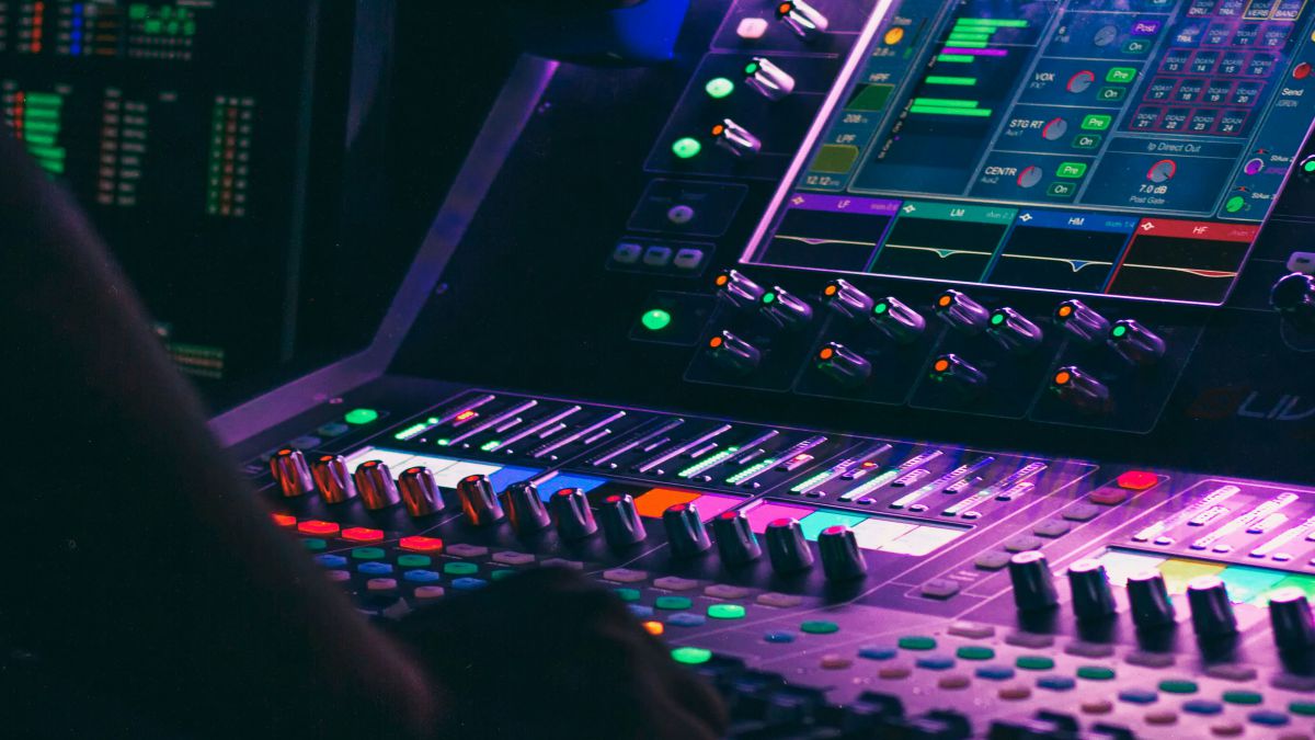 MASTER EN TECNICAS, APARATOLOGIA Y EQUIPOS DE ESTETICA: ULTRASONIDOS Y DIATERMIA + TITULACION UNIVERSITARIA
