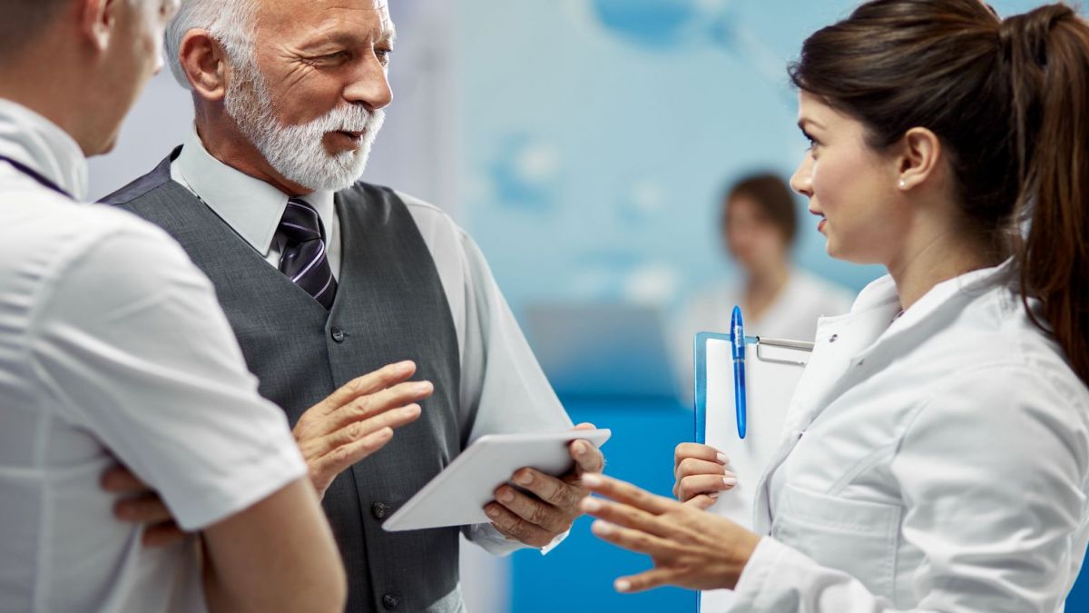 CURSO DE AUXILIAR DE ENFERMERIA DEL SERVICIO DE SALUD DE LA COMUNIDAD DE MADRID