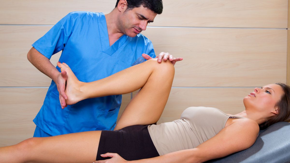 AUXILIAR DE CLINICA DE FISIOTERAPIA