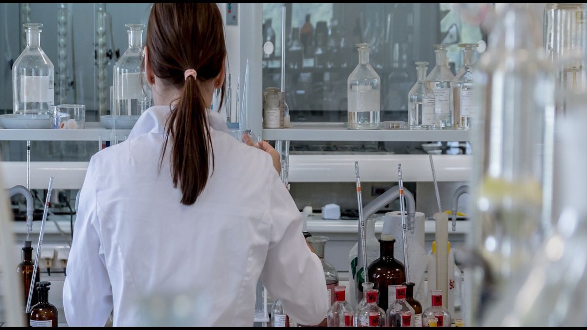 MF1310_1 LIMPIEZA Y DESINFECCION EN LABORATORIOS E INDUSTRIAS QUIMICAS