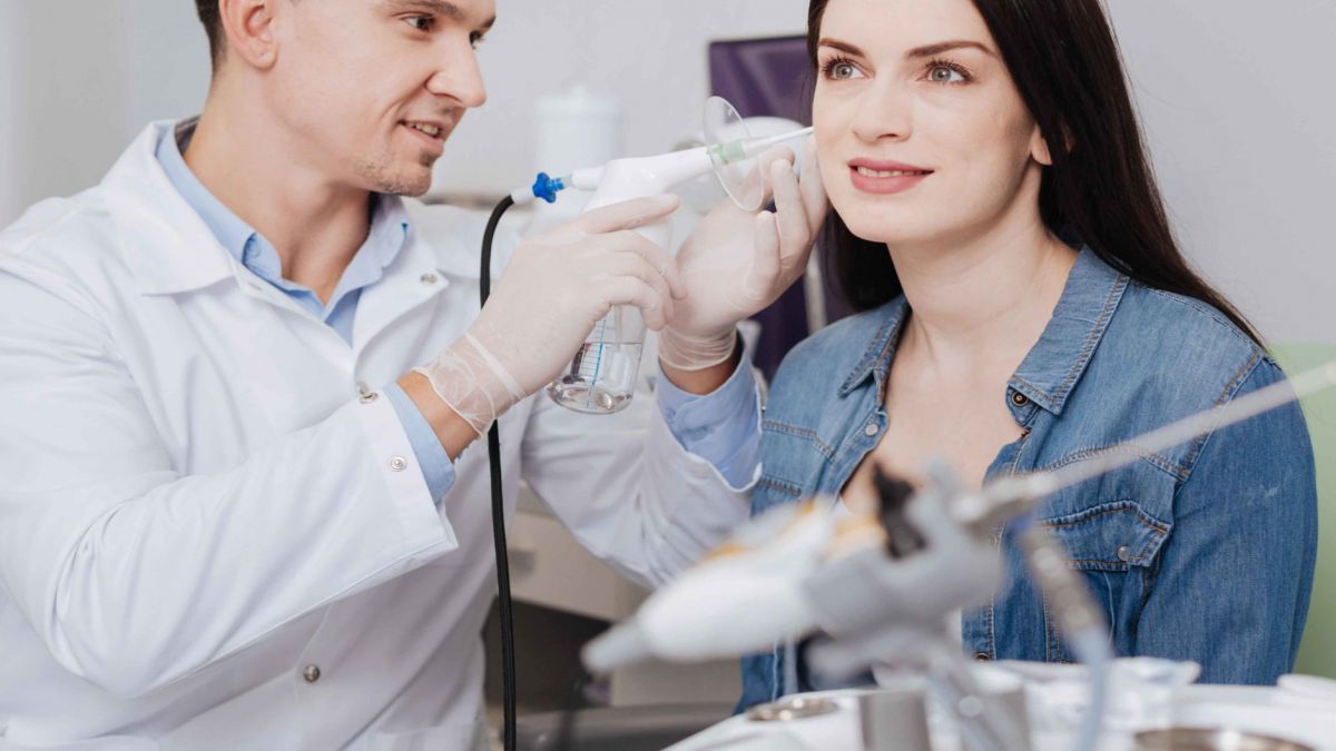 MASTER EN MICROPIGMENTACION + CURSO HIGIENICO SANITARIO PARA PROFESIONALES (DOBLE TITULACION + 4 CREDITOS ECTS)