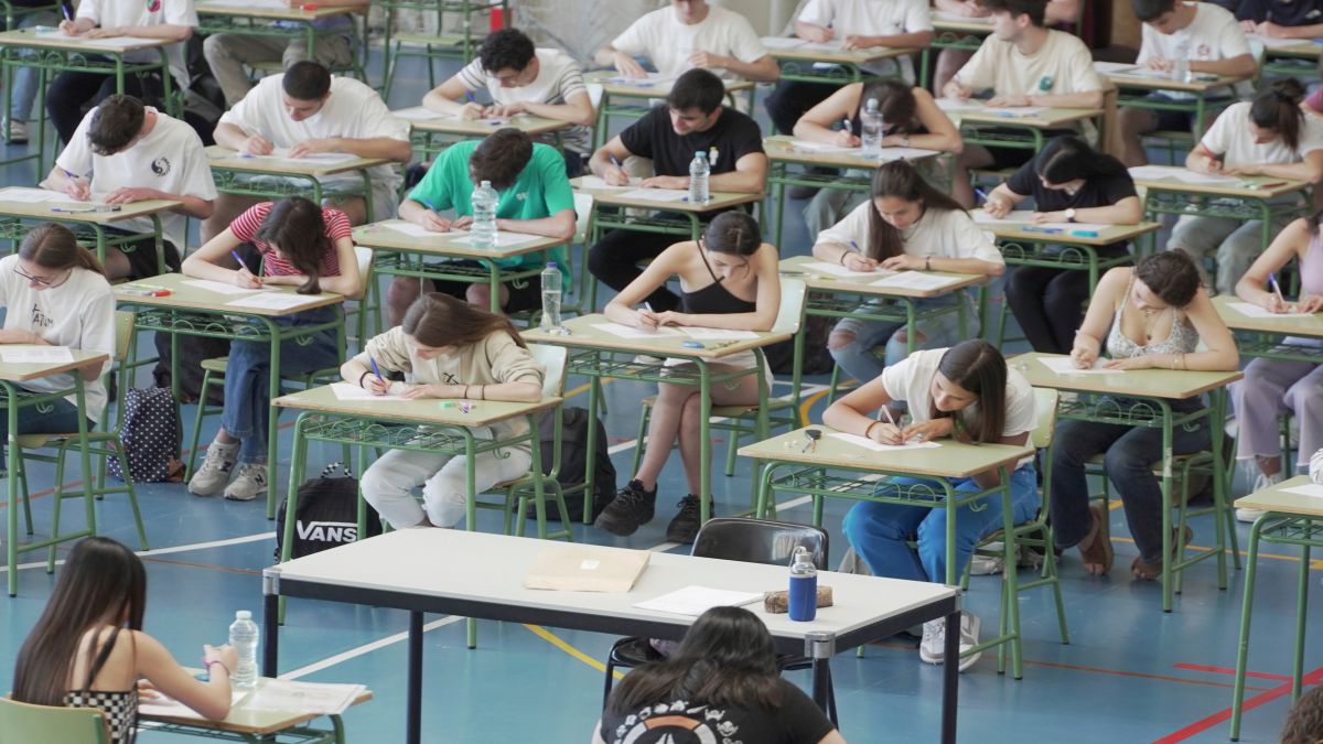 CURSO DE ACCESO A LA UNIVERSIDAD PARA MAYORES DE 25 ANOS