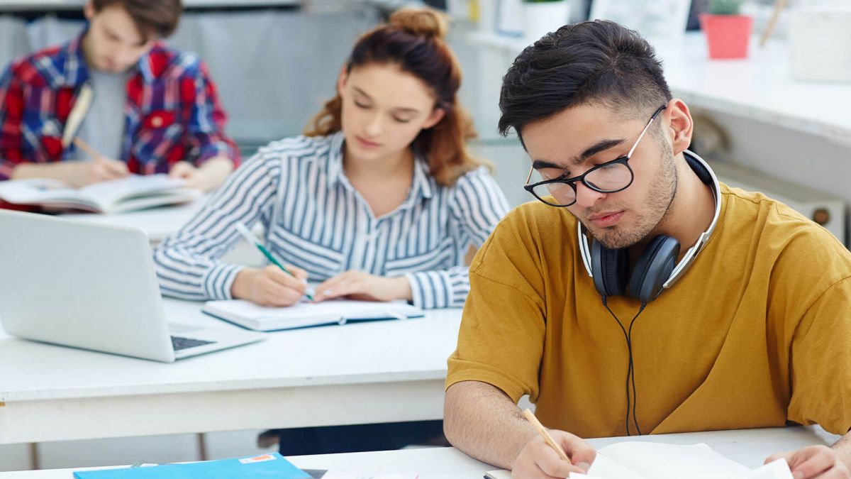 CURSO ACCESO UNIVERSIDAD MAYORES DE 25 ANOS