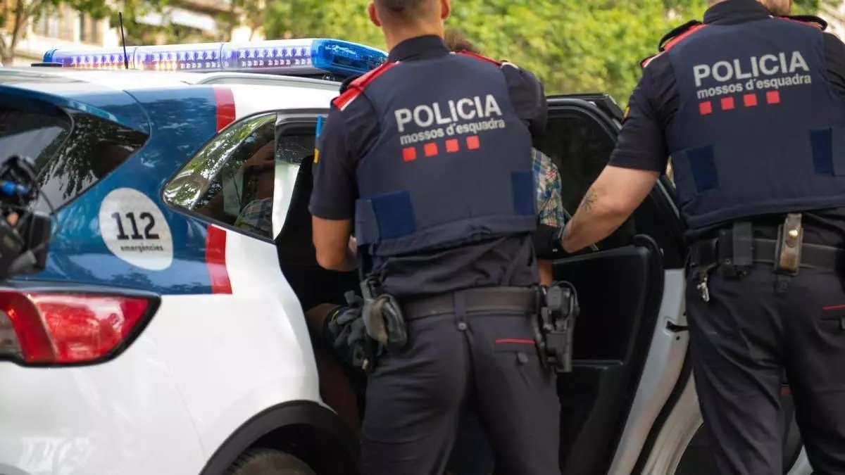OPOSICIONES MOSSOS D´ESQUADRA
