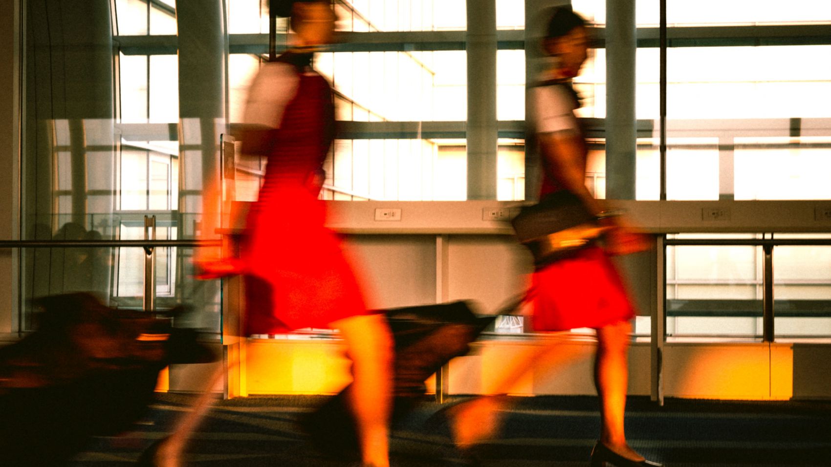 Azafata de Vuelo Tripulante de Cabina de Pasajeros en Marbella