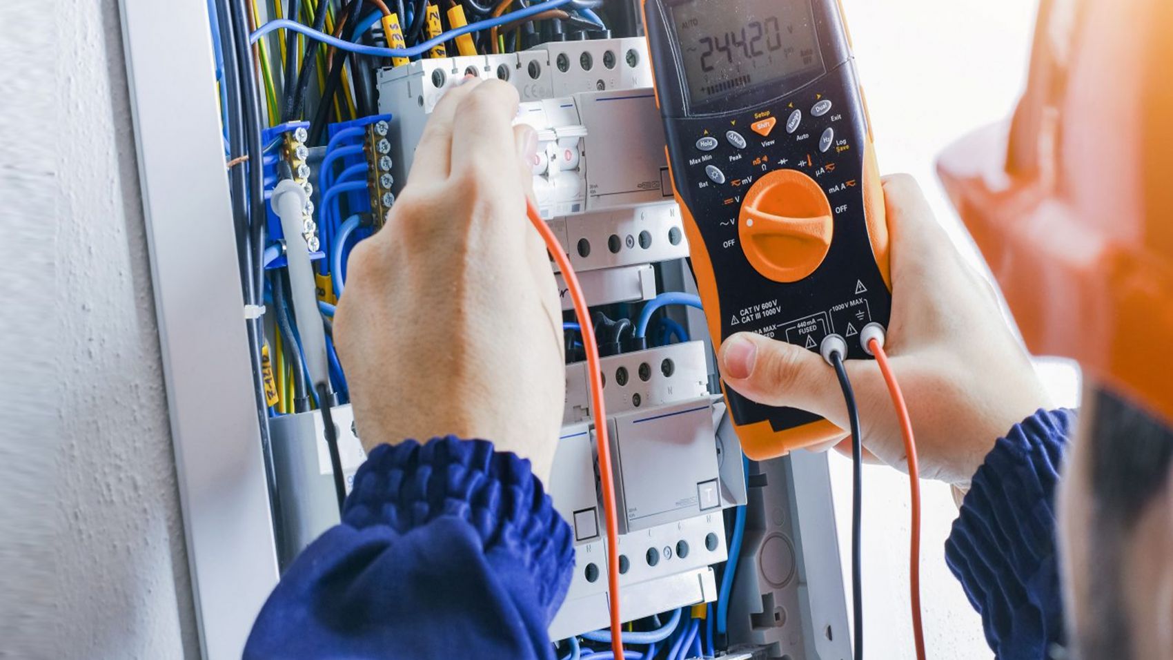 Técnico en Electricidad Industrial