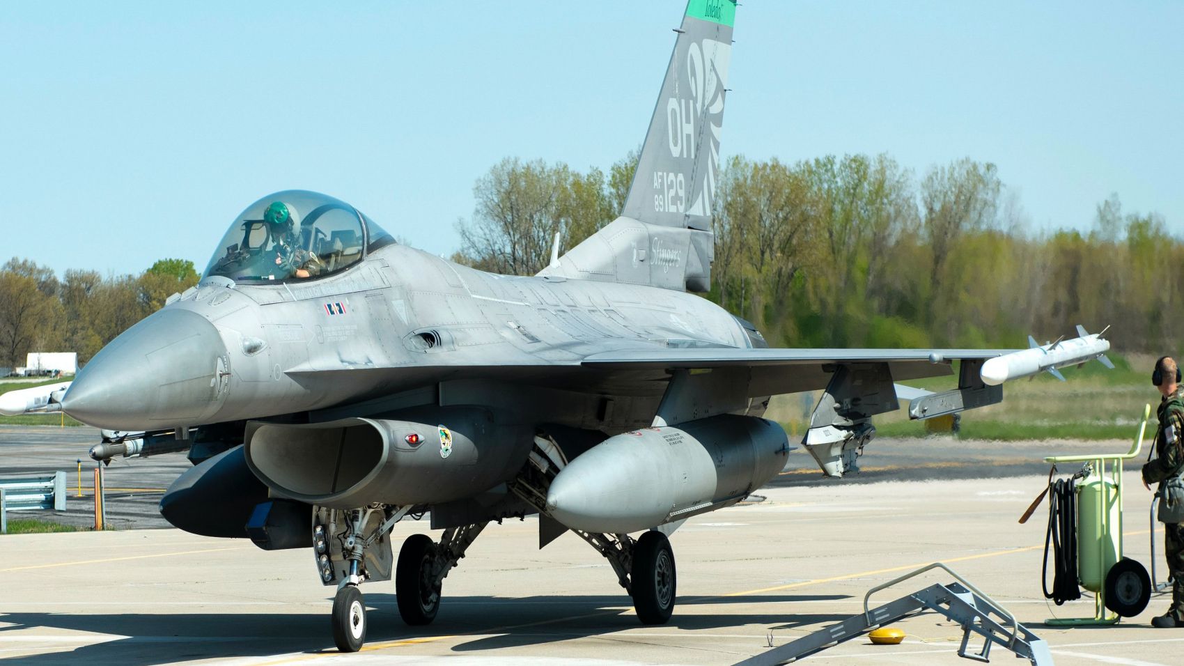 Experiencia de Vuelo Piloto de Combate, No Le Busques Tres Pies