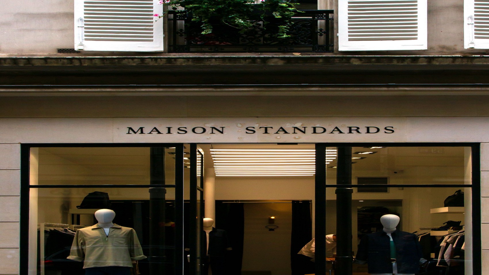 Escaparatismo y Decoración Comercial de Tiendas