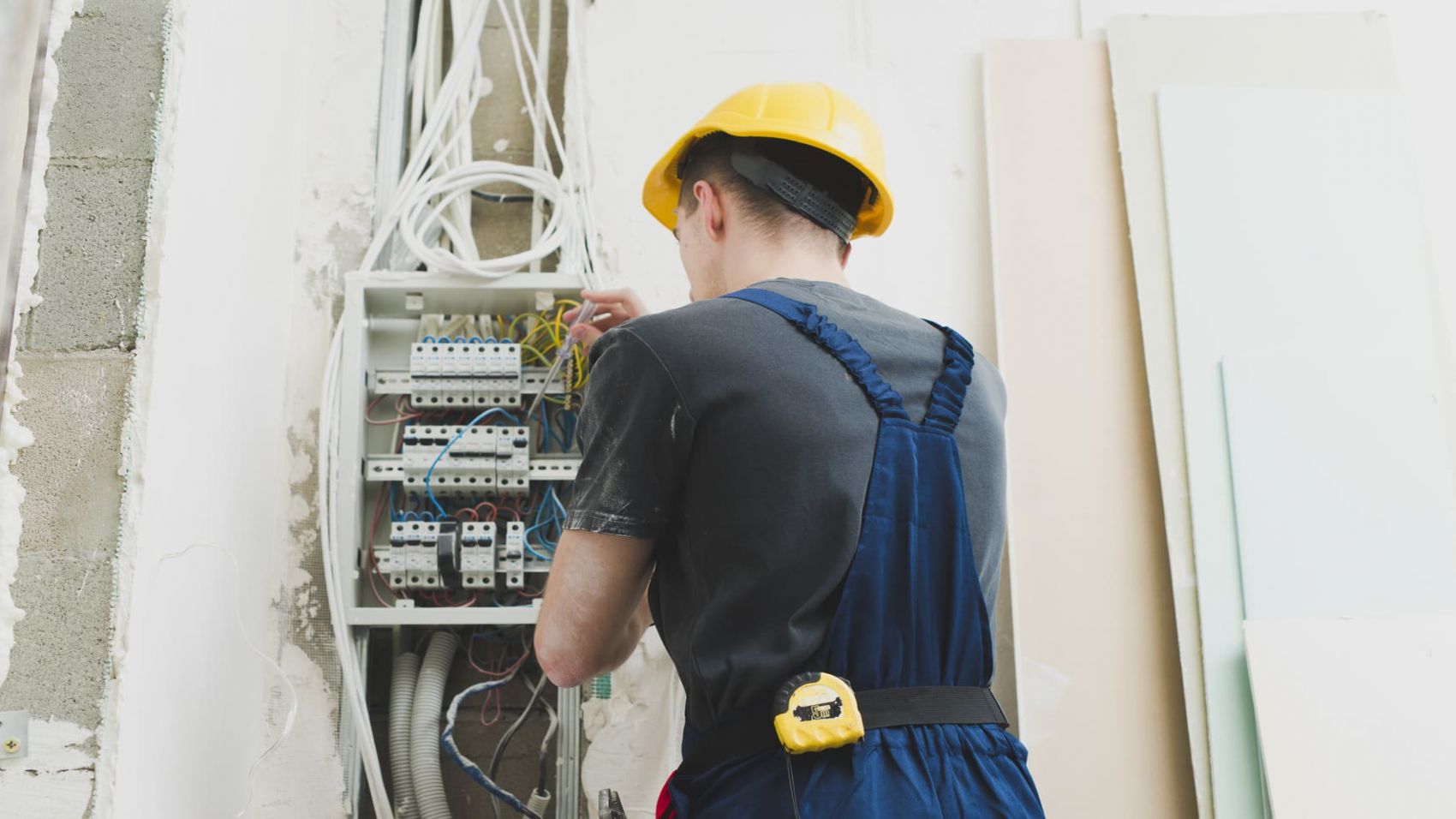 Técnico en Instalaciones Eléctricas y Automáticas FP