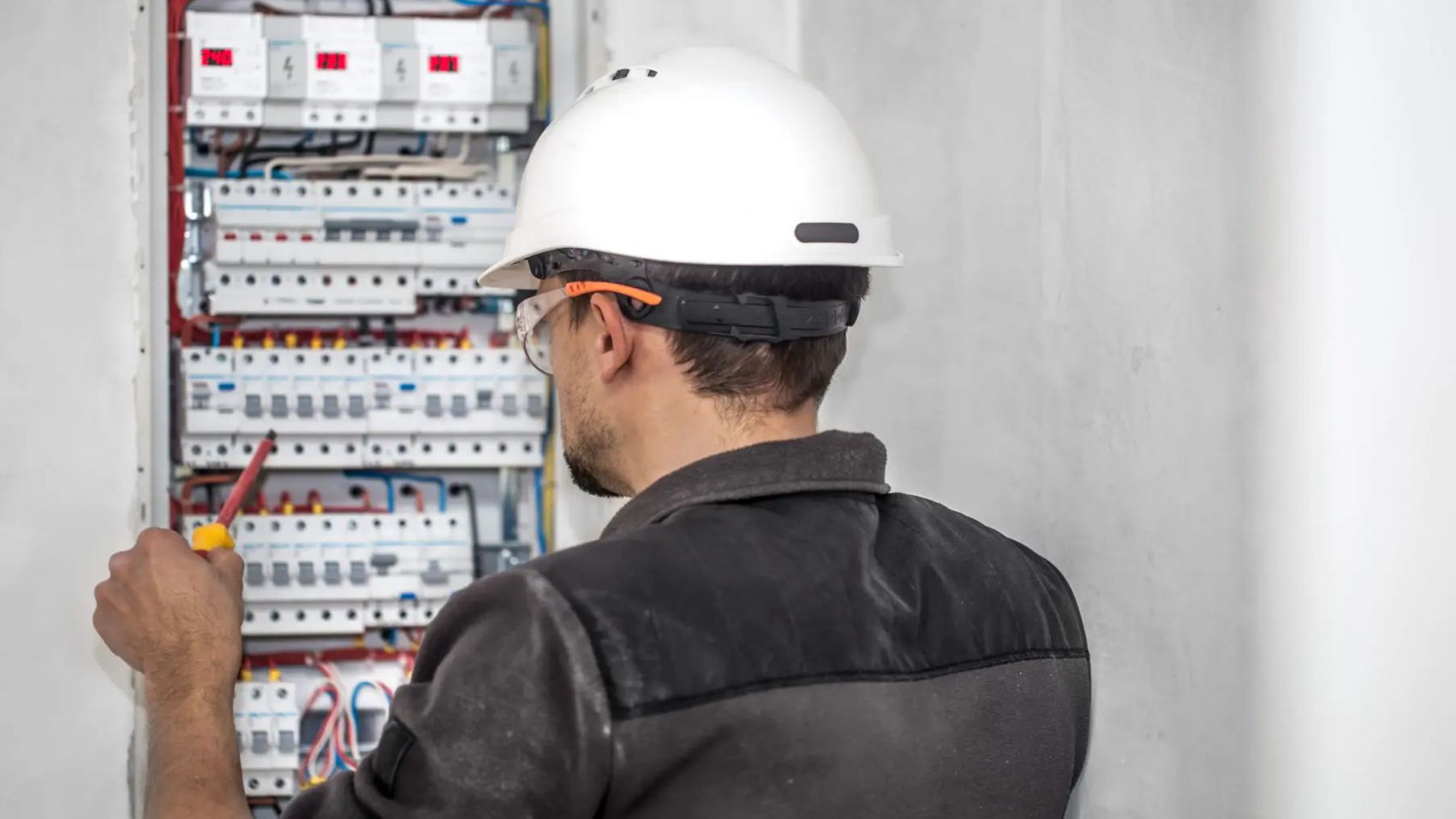 Montaje de Instalaciones Eléctricas de Baja Tensión