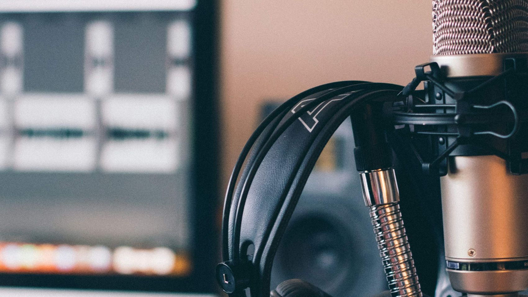 Curso de Locución de Radio y Televisión